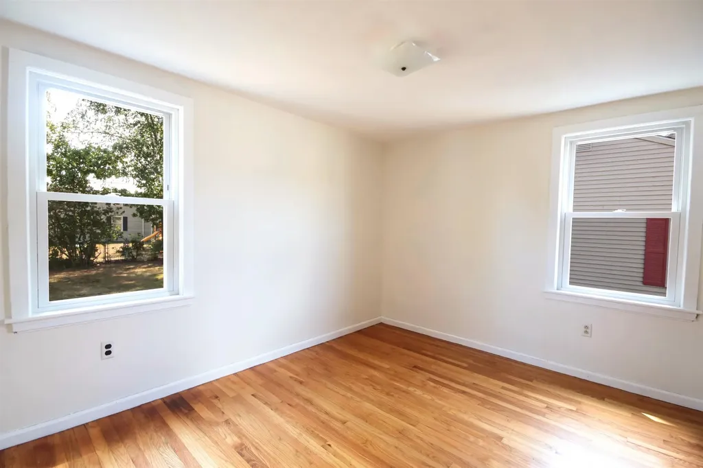 21 Laurier Street Somersworth NH 03878