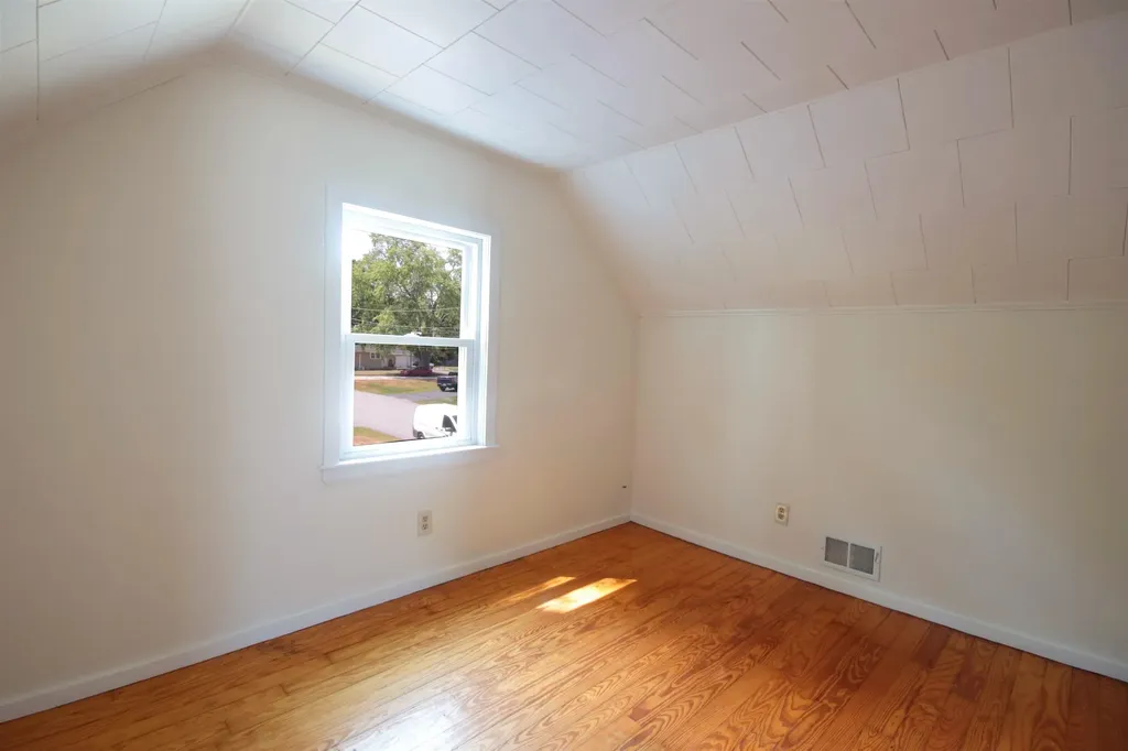 21 Laurier Street Somersworth NH 03878