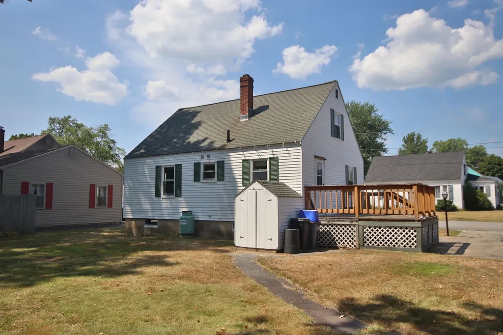 21 Laurier Street Somersworth NH 03878