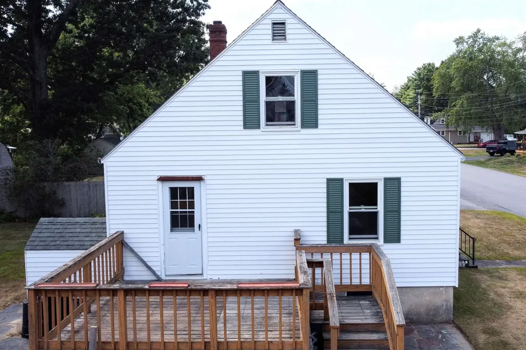 21 Laurier Street Somersworth NH 03878
