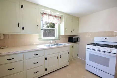 21 Laurier Street Somersworth NH 03878