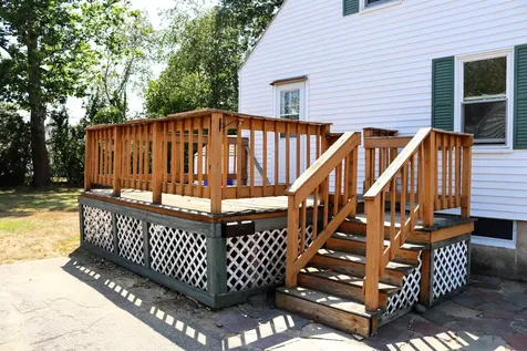 21 Laurier Street Somersworth NH 03878