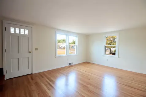 21 Laurier Street Somersworth NH 03878