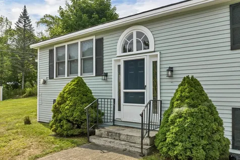 61 Lehner Street Wolfeboro NH 03816