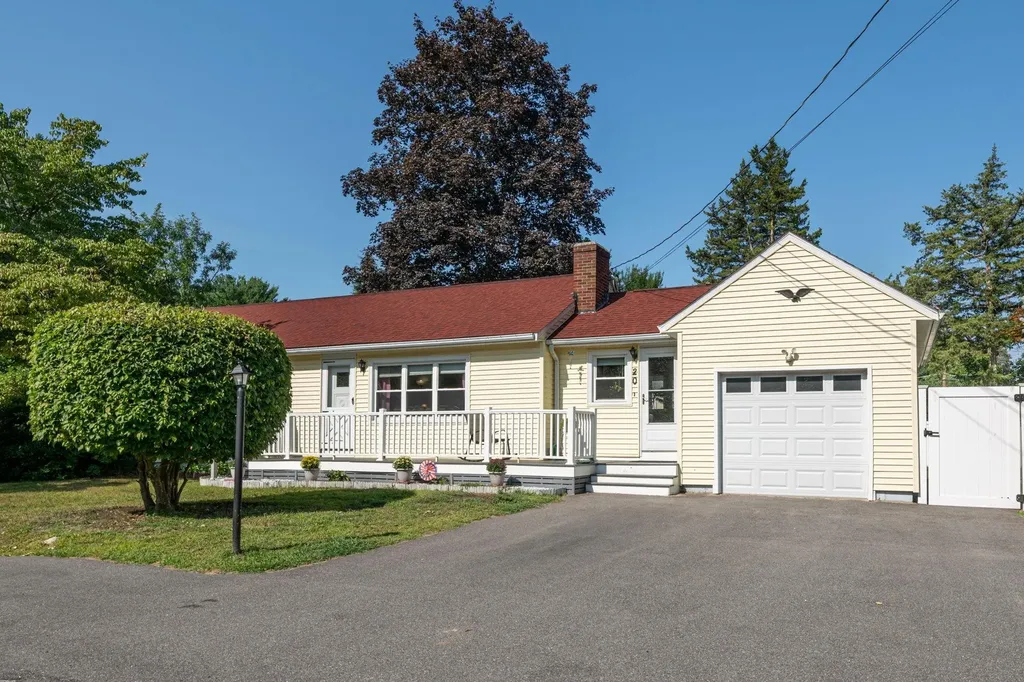 20 Messer Avenue Salem NH 03079