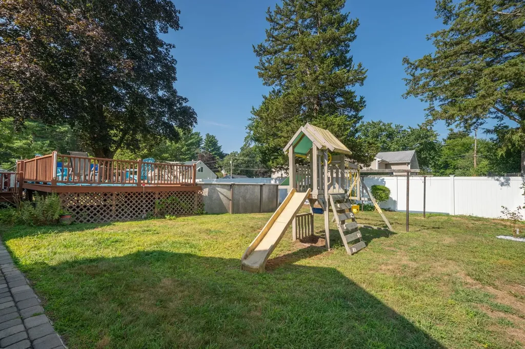 20 Messer Avenue Salem NH 03079