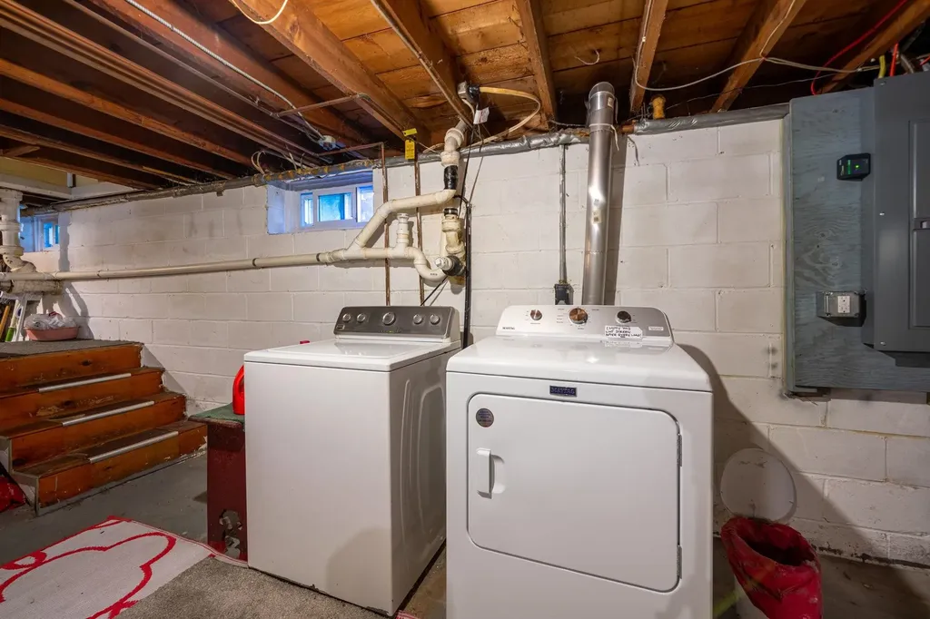 20 Messer Avenue Salem NH 03079