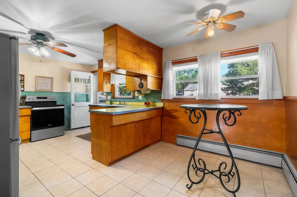 20 Messer Avenue Salem NH 03079