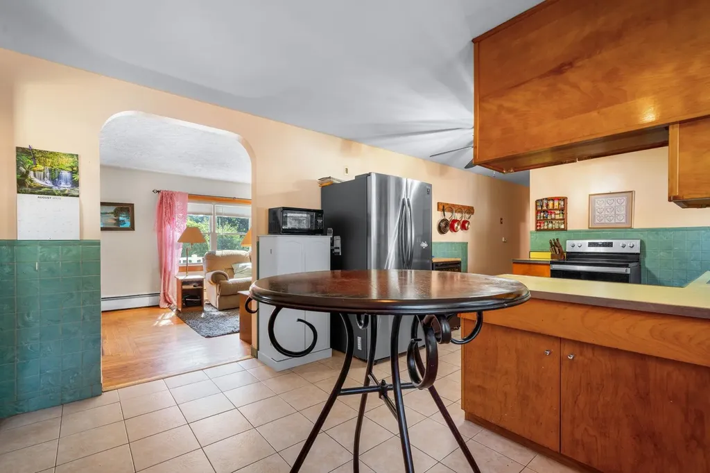 20 Messer Avenue Salem NH 03079