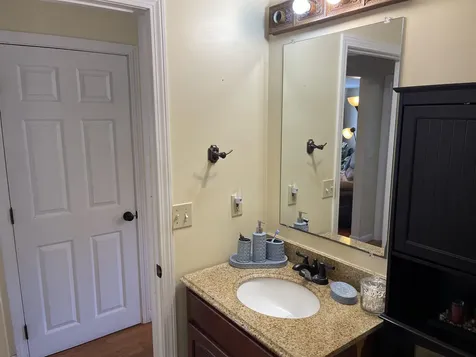 37 Folly Brook Terrace Kingston NH 03848