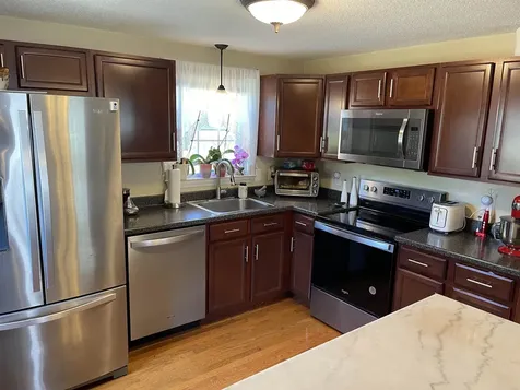 37 Folly Brook Terrace Kingston NH 03848