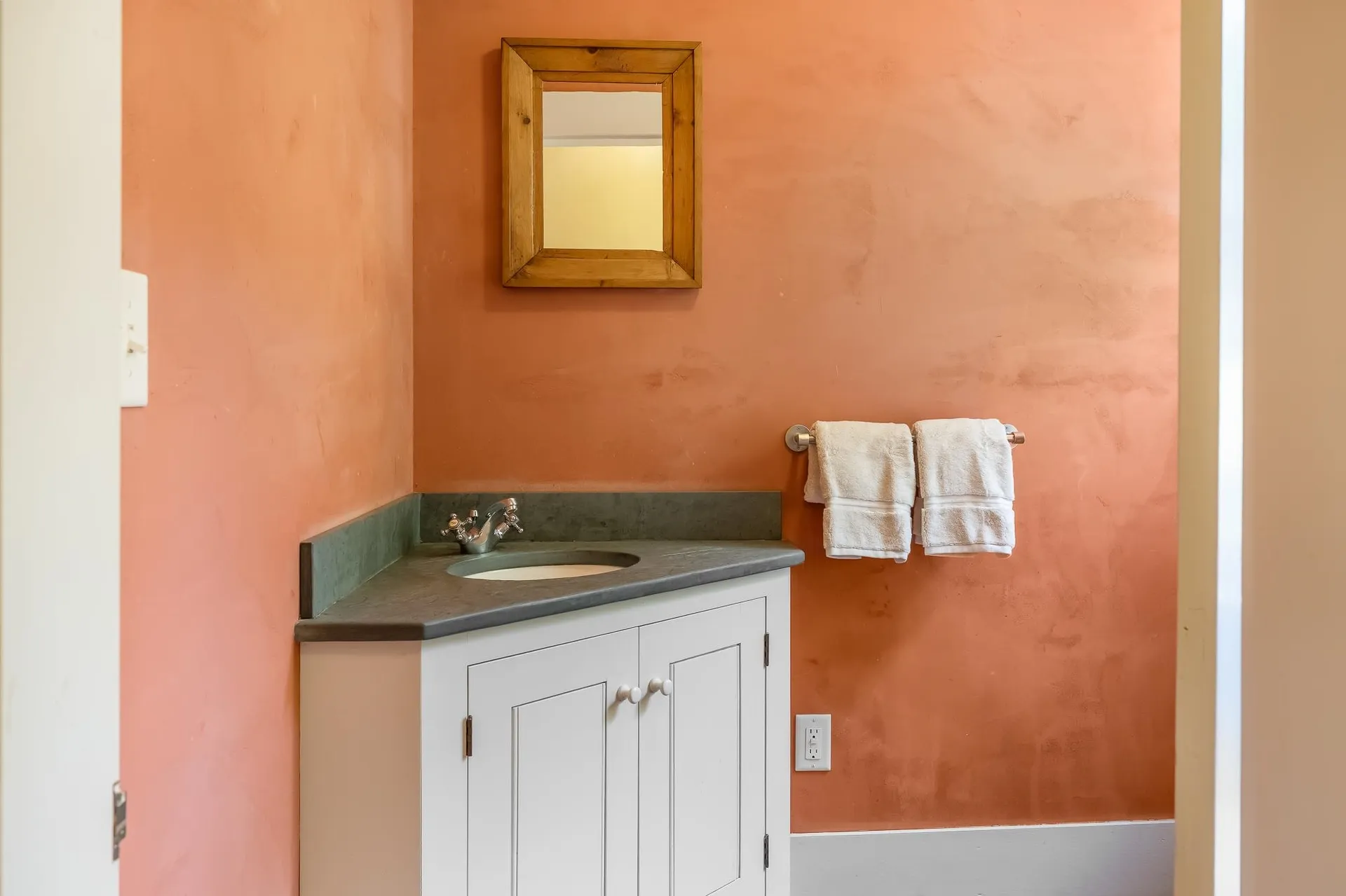 15 Brigham Hill Road Norwich VT 05055