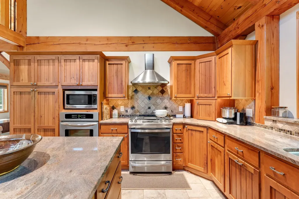 353 Boulder Pass Warren VT 05674