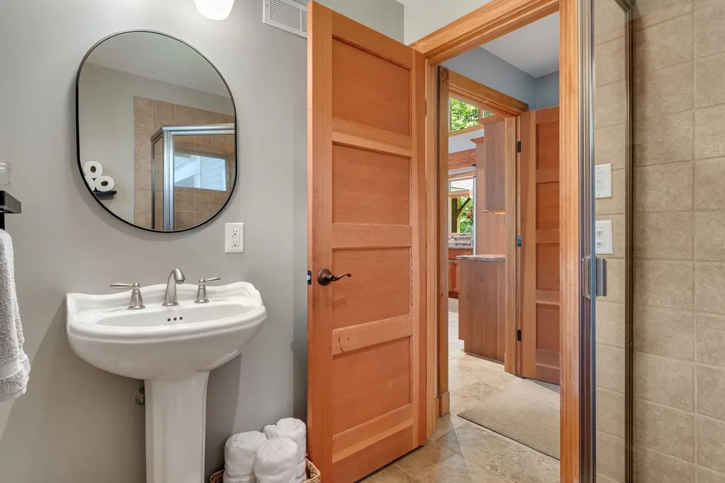 353 Boulder Pass Warren VT 05674