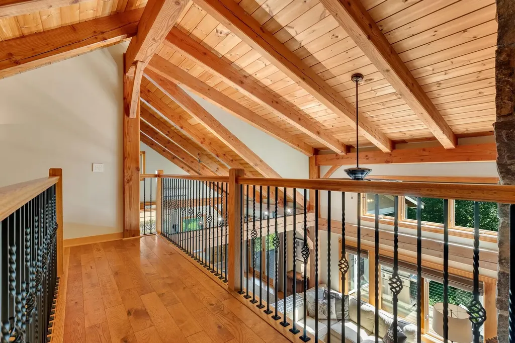 353 Boulder Pass Warren VT 05674