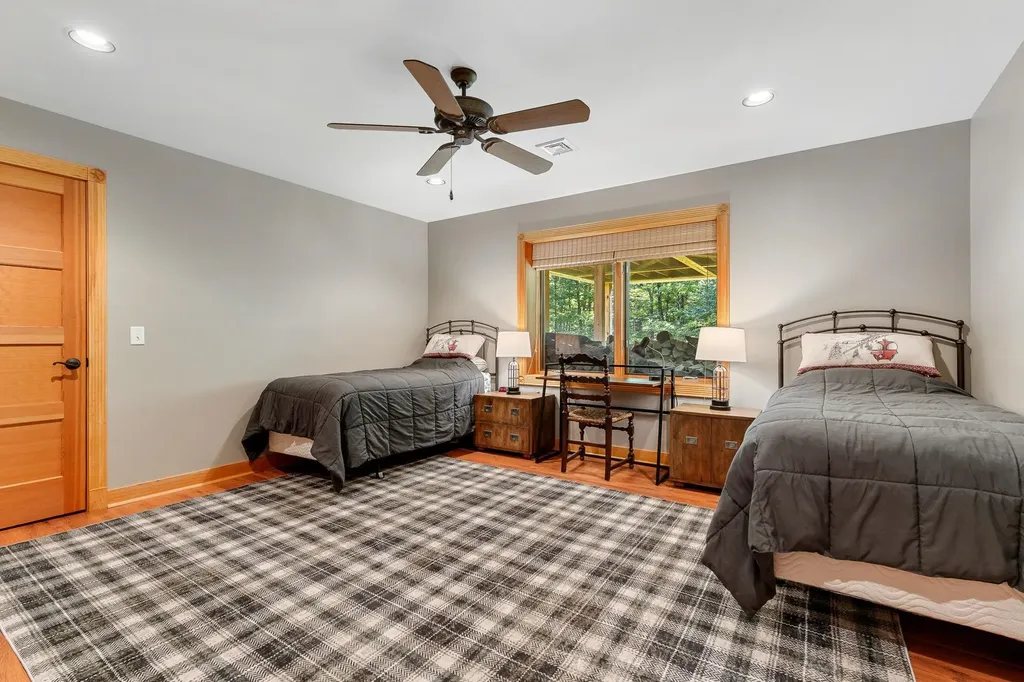 353 Boulder Pass Warren VT 05674