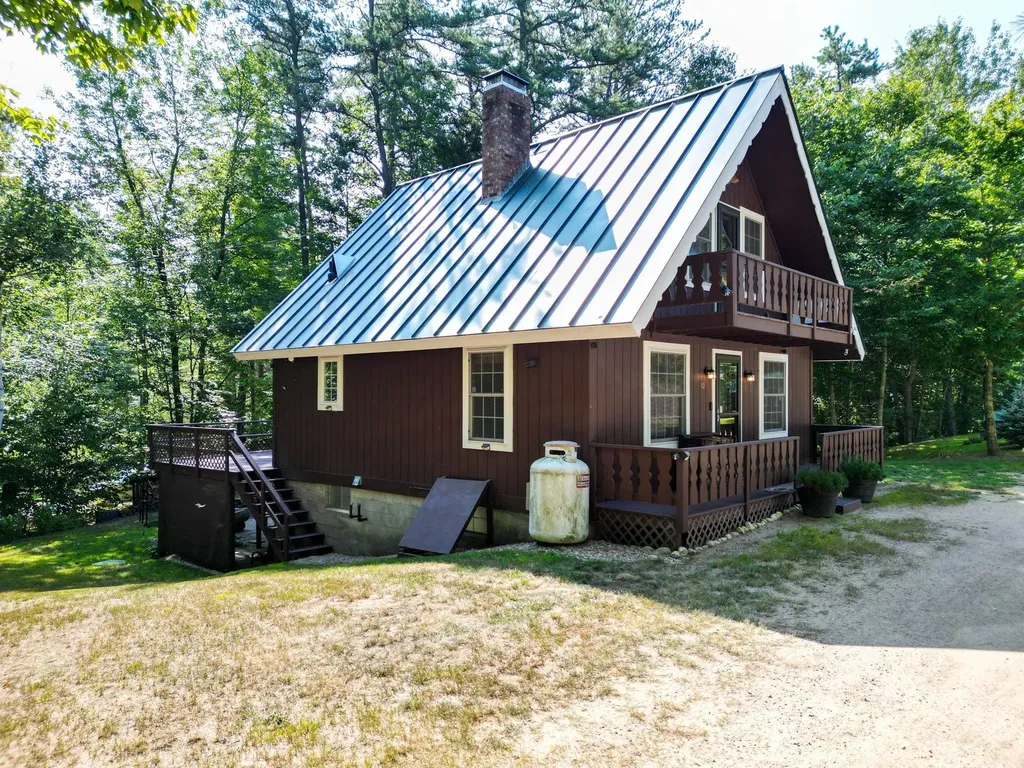 10 Alexander Avenue Madison NH 03875