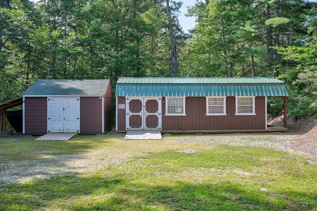 10 Alexander Avenue Madison NH 03875