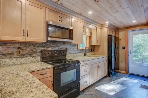 10 Alexander Avenue Madison NH 03875