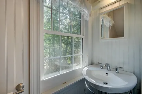 10 Alexander Avenue Madison NH 03875