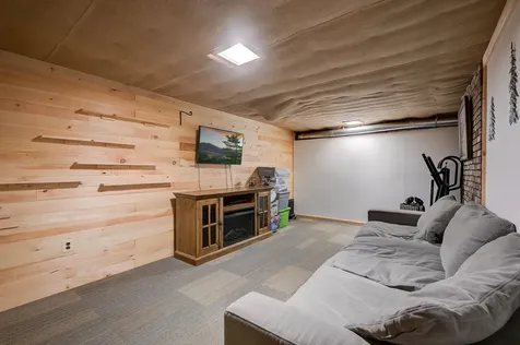 10 Alexander Avenue Madison NH 03875