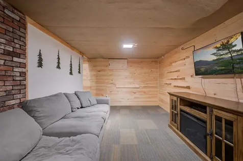 10 Alexander Avenue Madison NH 03875