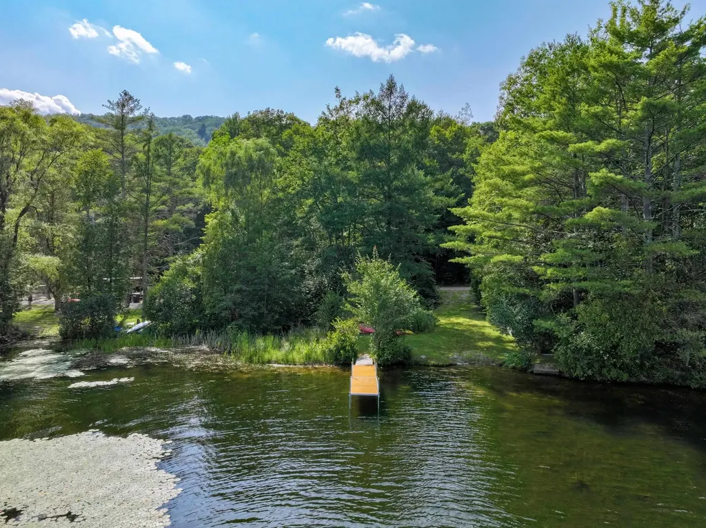 1274 Hooker Road Leicester VT 05733