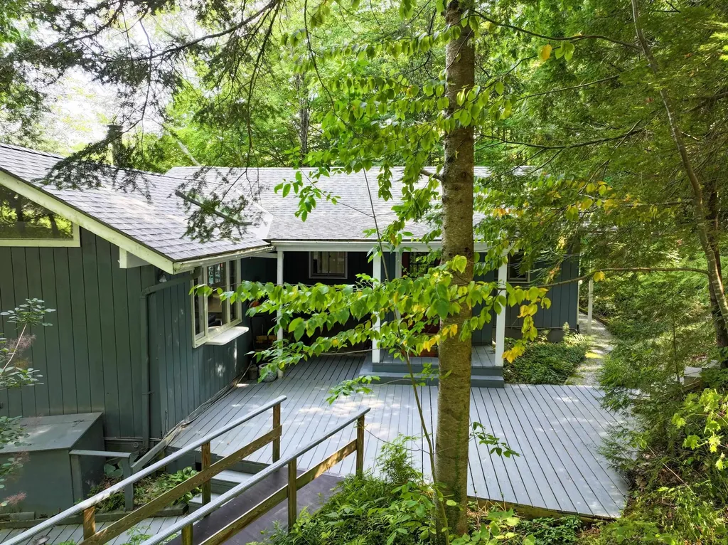 1274 Hooker Road Leicester VT 05733