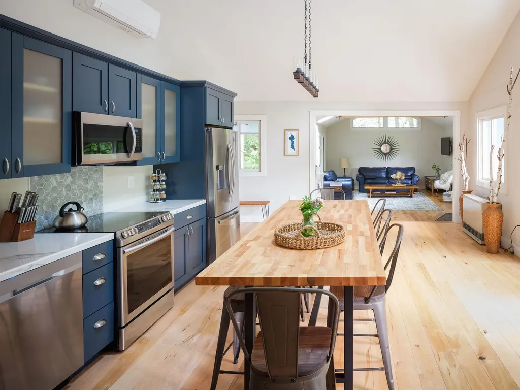 1274 Hooker Road Leicester VT 05733