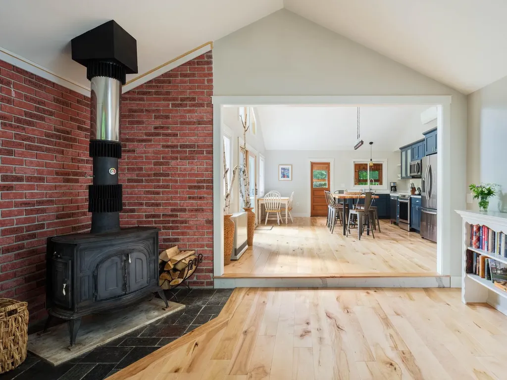 1274 Hooker Road Leicester VT 05733