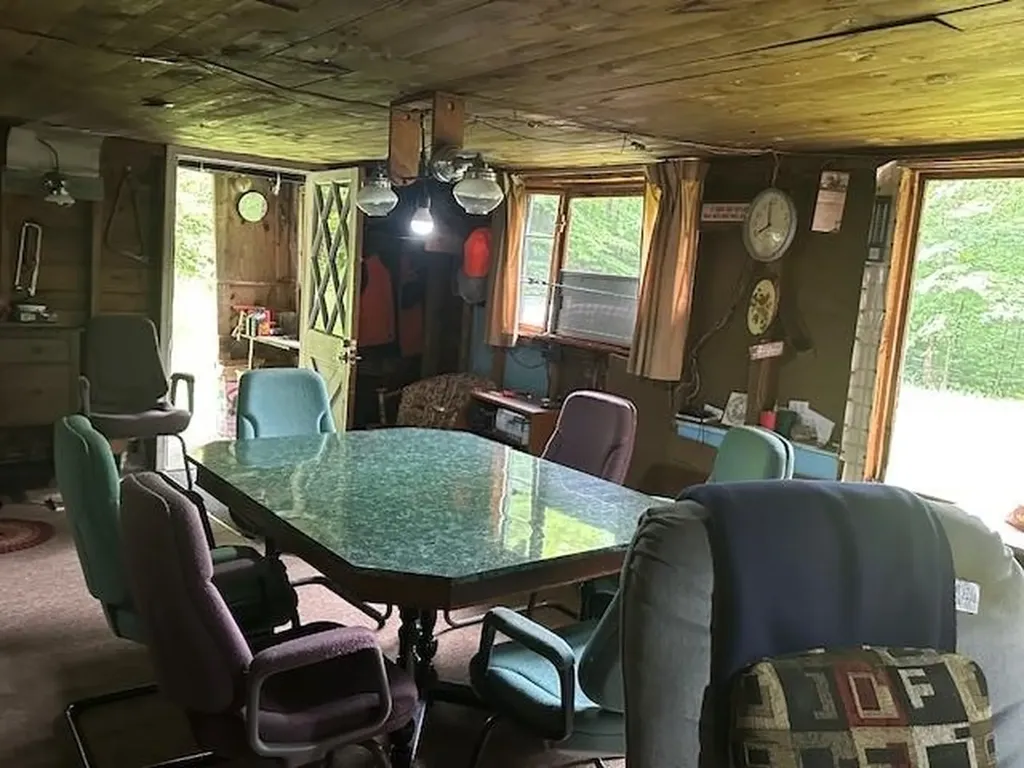 52 County Turnpike Tunbridge VT 05077