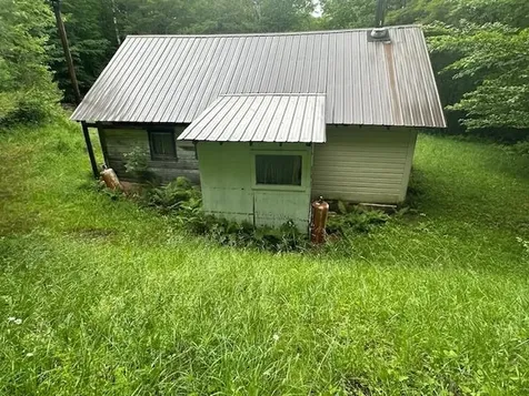 52 County Turnpike Tunbridge VT 05077