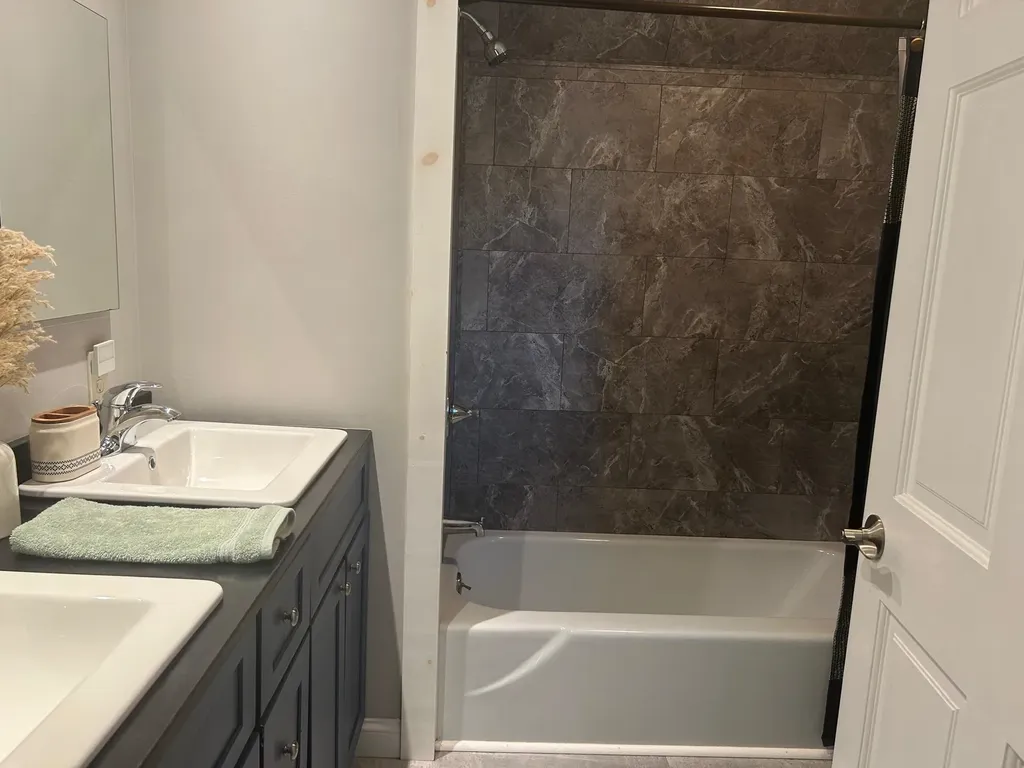 172 Nh-rte 123 Marlow NH 03456