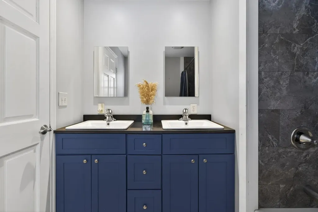 172 Nh-rte 123 Marlow NH 03456