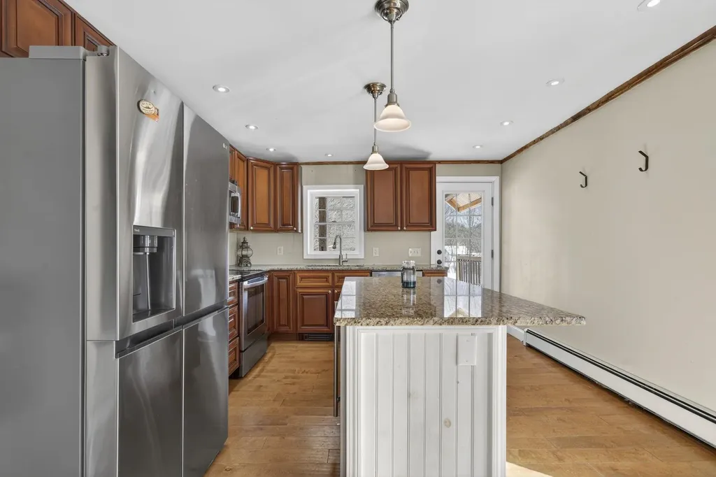 172 Nh-rte 123 Marlow NH 03456