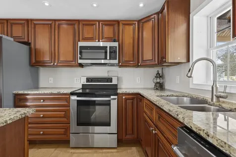 172 Nh-rte 123 Marlow NH 03456