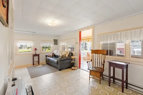 32 Ells Road Hampstead NH 03841