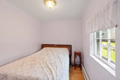 32 Ells Road Hampstead NH 03841