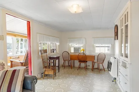 32 Ells Road Hampstead NH 03841