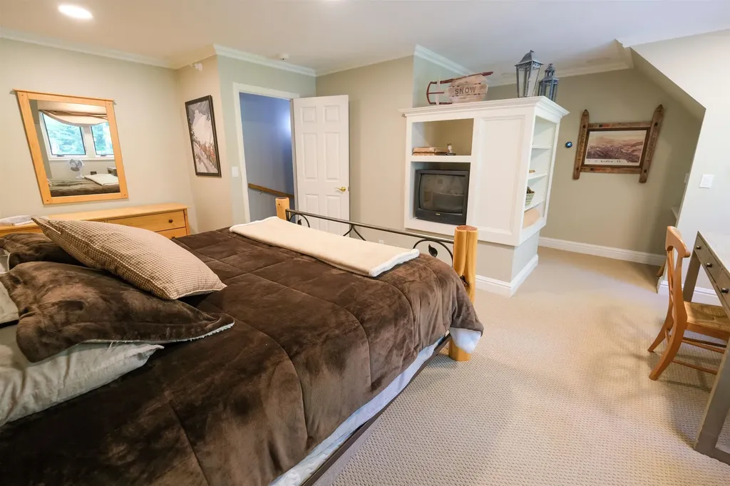 101 Ledgewood Road Ludlow VT 05149