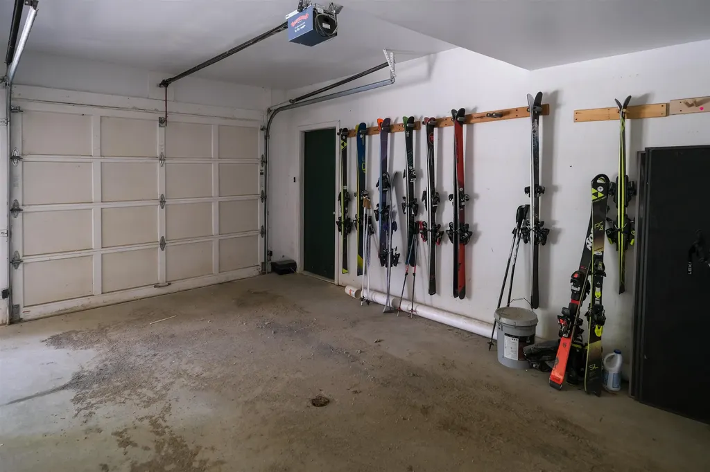 101 Ledgewood Road Ludlow VT 05149