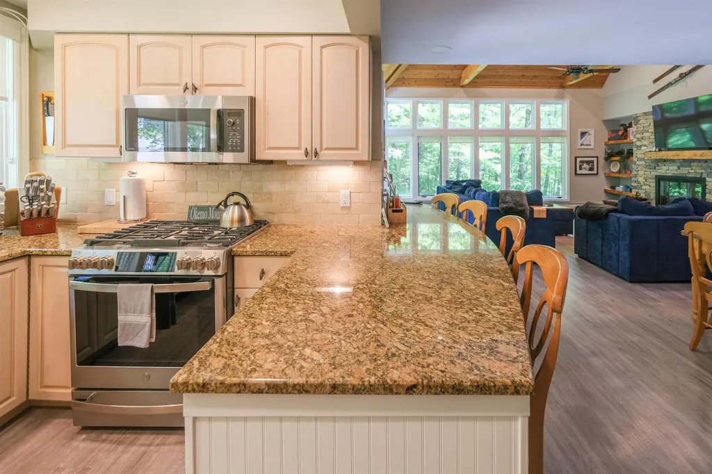 101 Ledgewood Road Ludlow VT 05149