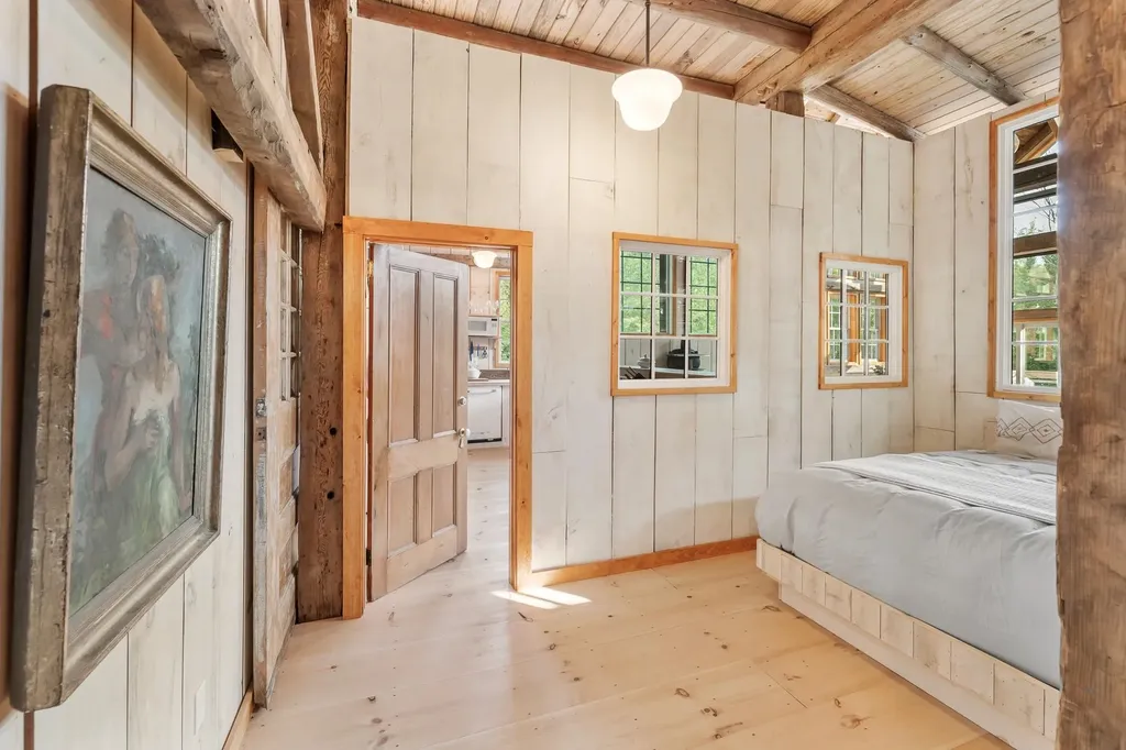 580 Cross Road Londonderry VT 05155