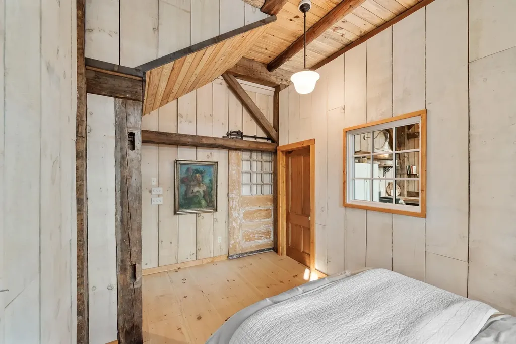 580 Cross Road Londonderry VT 05155