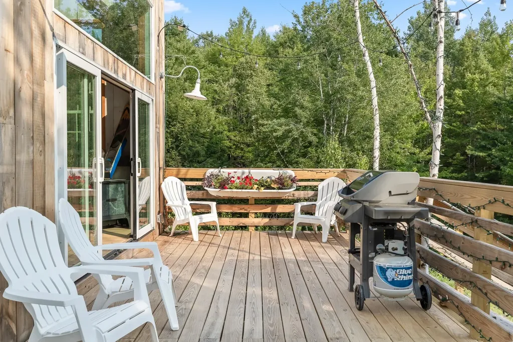 580 Cross Road Londonderry VT 05155