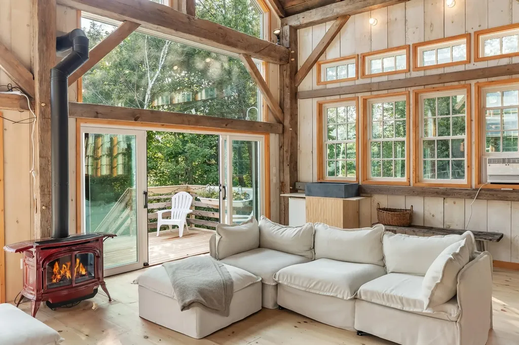 580 Cross Road Londonderry VT 05155