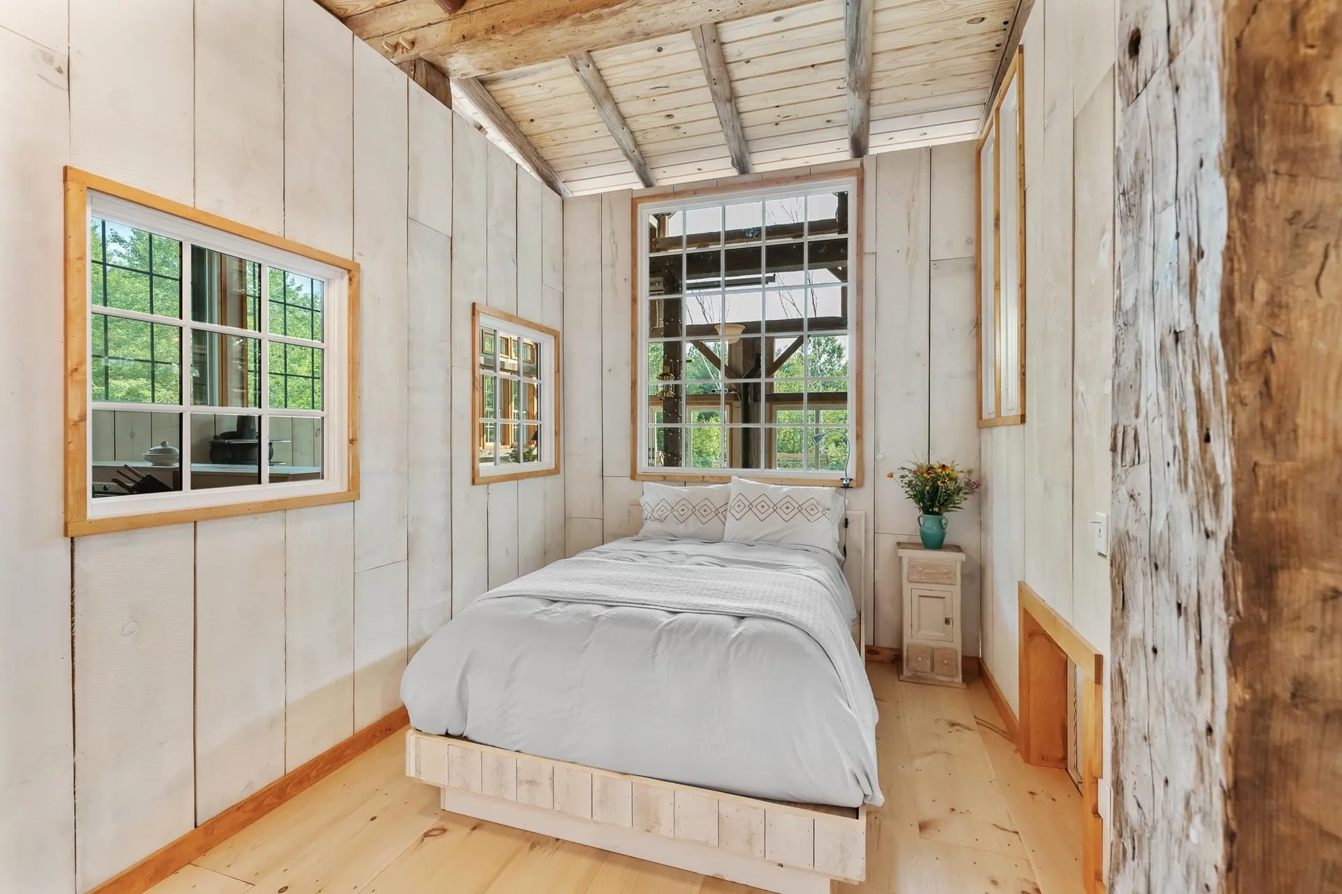 580 Cross Road Londonderry VT 05155