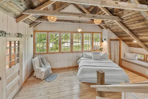 580 Cross Road Londonderry VT 05155