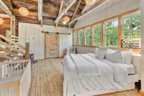 580 Cross Road Londonderry VT 05155