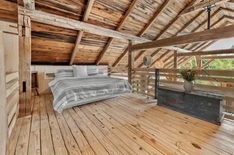 580 Cross Road Londonderry VT 05155